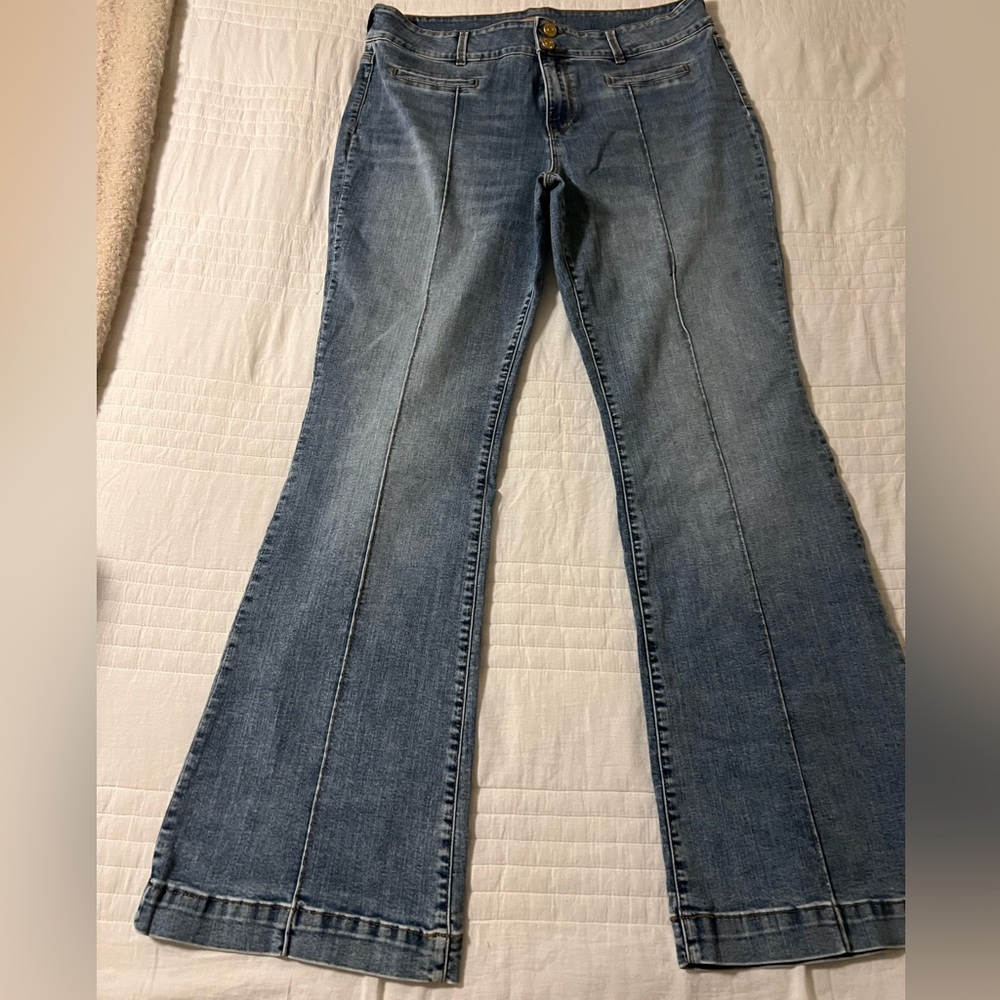 NWOT Kut from the Kloth Ana High Rise Flare Jean Size 18